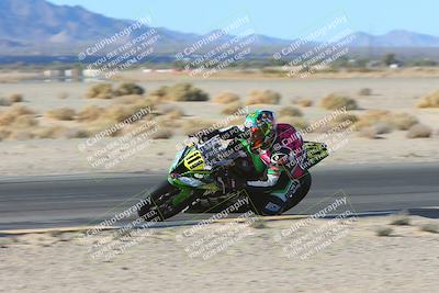 media/Jan-10-2025-CVMA Friday Practice (Fri) [[489e0da257]]/Group 4 and Trackday/Session 2 (Turn 4 Inside)/